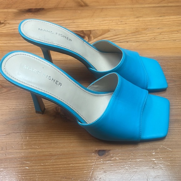 MARC FISHER 💙 Danita Heeled Sandal, slip on turquoise sky sea, Hawaiian Blue 8.5 - Picture 2 of 12
